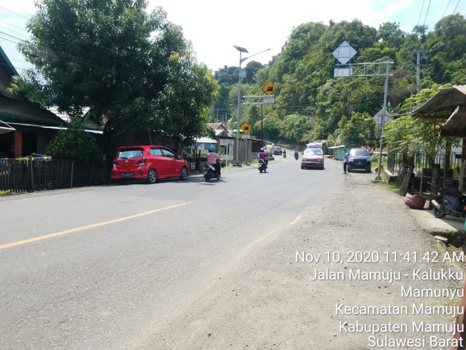 Perbaikan jalan di KM 10 ruas Jalan Kalukku selesai