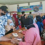 Dalam Sehari,800 Orang Terima Vaksin di Makodim 1402/Polman