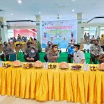 Kapolrestabes Makassar Pantau Vaksinasi Booster Karyawan dan Pembina Pesantren IMMIM