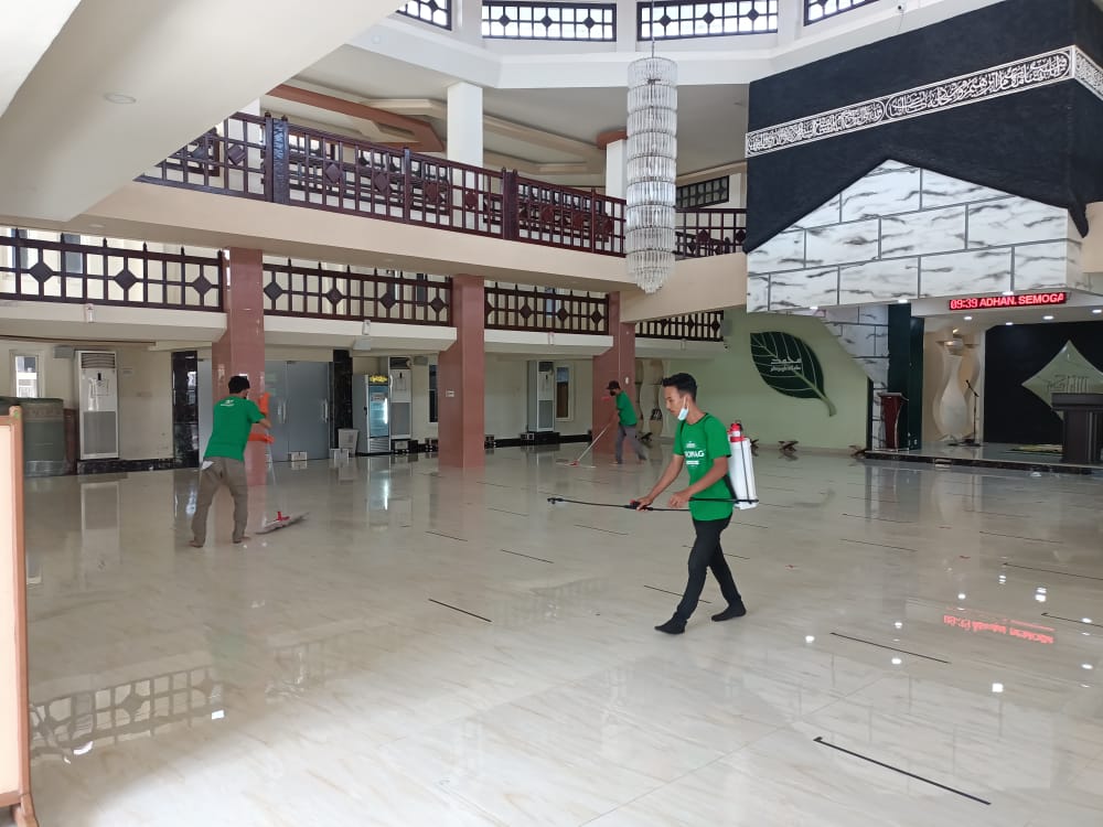 Promag Gelar Kegiatan Desinfeksi dan Bersih-bersih Masjid di Bulan Ramadan