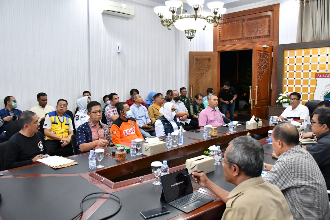 Pemprov Sulbar langusng melakukan Rapat Koordinasi bersama Pemkab Mamuju dan Forkopimda Sulbar