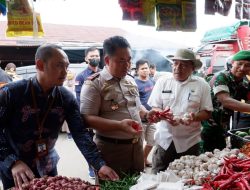 Pastikan Stok Bahan Pokok di Mamuju Aman, Karantina Pertanian Mamuju Lakukan Pengawasan di Pasar