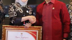 Penghargaan diterima langsung oleh Sekretaris Badan Karantina Ikan, Pengendalian Mutu dan Keamanan Hasil Perikanan Hari Maryadi didampingi oleh Kepala BKIPM Makassar Sitti Chadidjah di Hotel Bidakara Jakarta