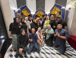 Bareng Anak Yatim, Yasir Machmud Bareng Alumni 2000 an FEB UMI Gelar Bukber