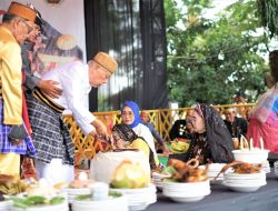 Ritual Massossor Manurung Peringatan Hari Jadi Mamuju, Sutinah Buka Ruang Sinergi