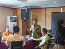 Rektor Unhas, Prof. JJ Sambut Mahasiswa Inbound dari NUS