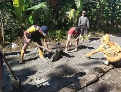 Warga Lingkungan Pamombong dan Simbuang II Terpaksa Harus Patungan Perbaikan Jalan Rusak