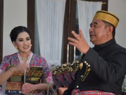 Pj Gubernur Sulbar Apresiasi Upaya Ibu Kapolda Perhatikan Budaya Tenun Mandar