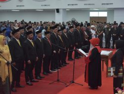 45 Anggota DPRD Sulbar Resmi Dilantik