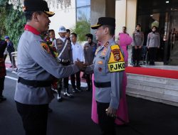 Kapolda Sulsel yang Baru Tiba di Mapolda, Langsung Disambut Angngaru dan Tarian Padduppa