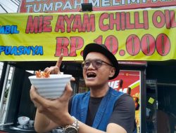 Warung Bakso Mas Erwin Fenomena Viral dengan Promo Menarik