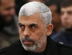 Yahya Sinwar Pemimpin Hamas yang Diduga Tewas dan Pengaruhnya dalam Serangan Terhadap Israel