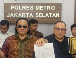 Farhat Abbas Resmi Laporkan Denny Sumargo ke Polisi, Kasus Ujaran Kebencian yang Menghebohkan