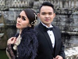 Sultan Banget! Suami Momo Eks Geisha Beri Hadiah Stadion Berstandar FIFA untuk Sang Anak