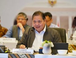 Airlangga Dorong Keberlanjutan Kendaraan Listrik di 2025