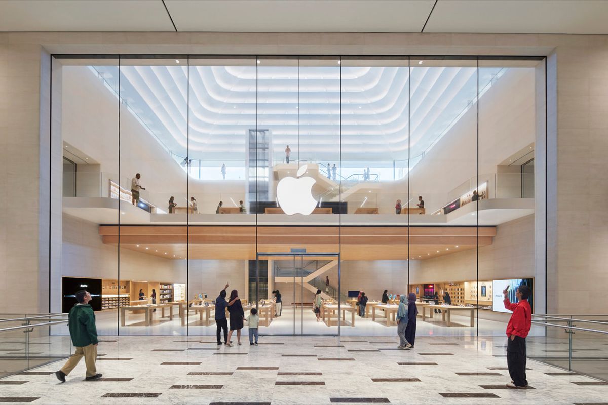 Sisi depan Apple Store The Exchange TRX di Kuala Lumpur, Malaysia (Apple)