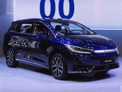 10 Mobil Terlaris Oktober 2024: Innova Paling Atas, BYD M6 Salip Honda HR-V