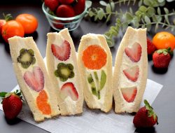 Fruit Sando, Sandwich Buah Segar dari Jepang yang Manis dan Menggemaskan