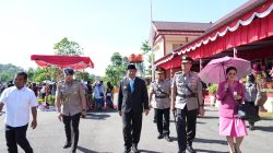 Penjabat Gubernur Sulawesi Barat Bahtiar Baharuddin menghadiri upacara penutupan pendidikan pembentukan bintara Polri Tahun Anggaran 2024 di SPN Mekkatta Polda Sulbar, Rabu (18/12/24)