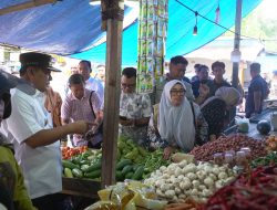 Pj Gubernur Sulbar Kunjungi Pasar Tradisional di Mamuju, Pastikan Harga Pangan dan Elpiji Terjangkau